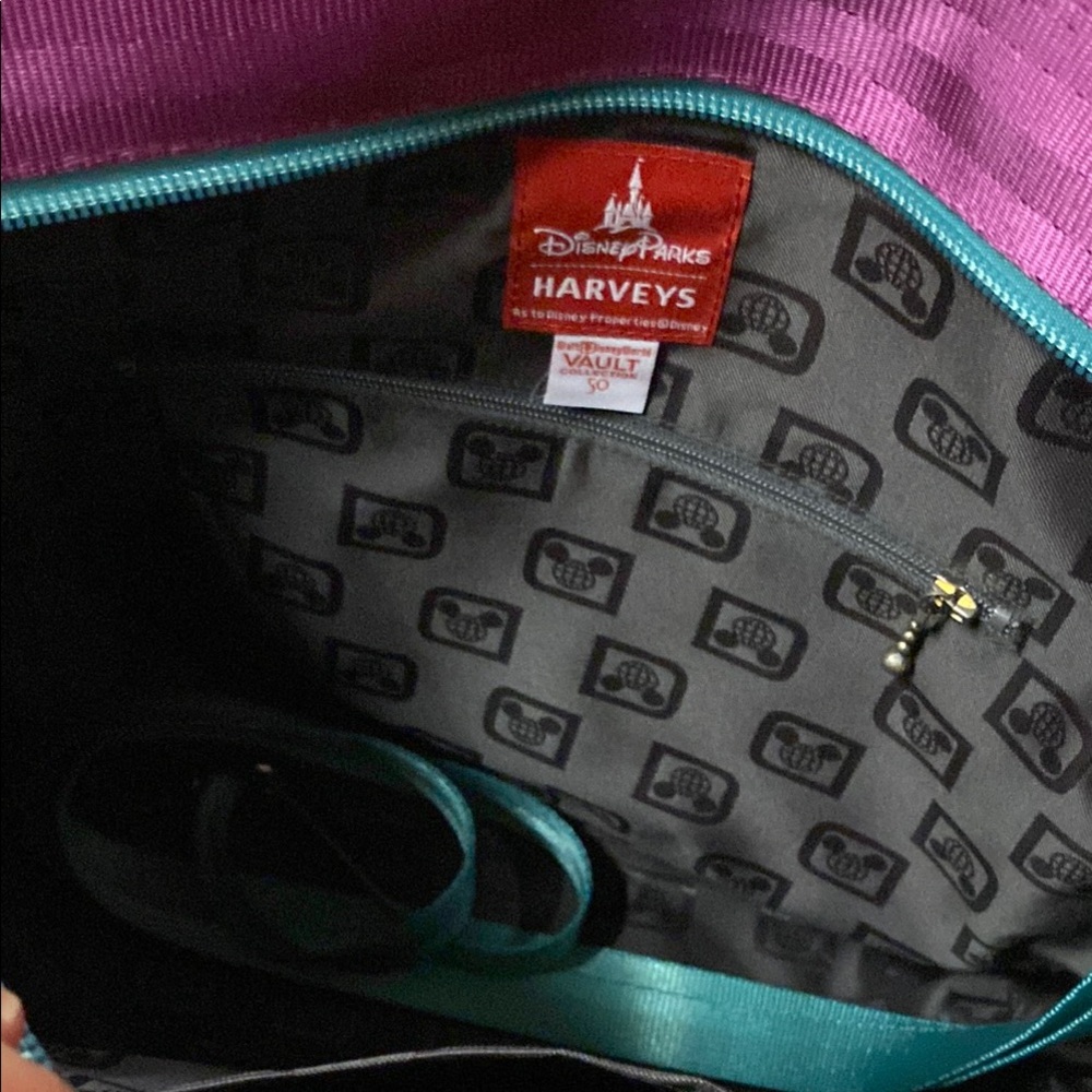 Harveys Magic Kingdom WDW 50th anniversary tote bag - Picture 8 of 8